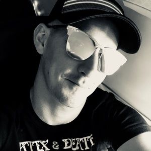 Meet your Posher, Chad